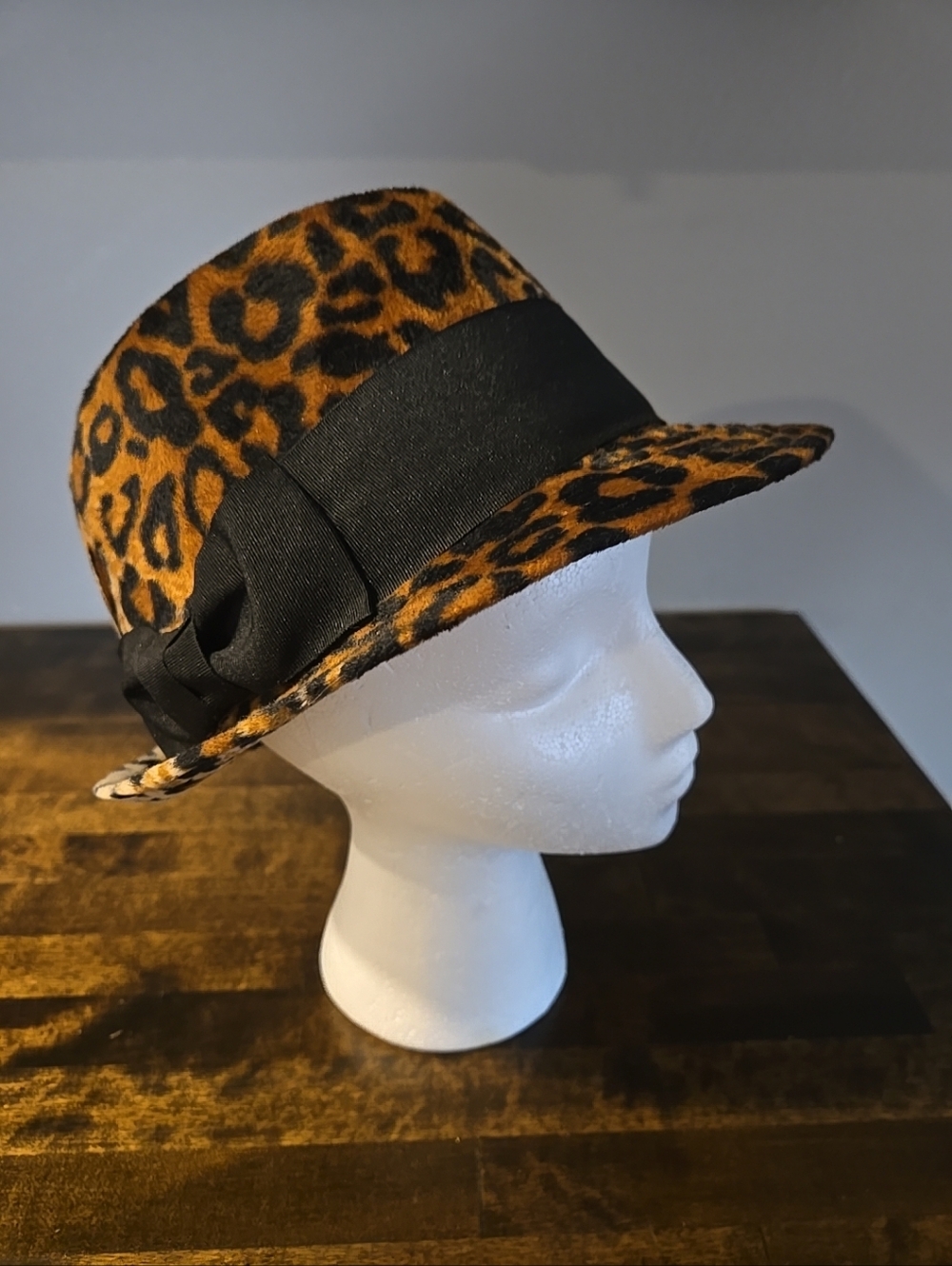 Giovannio New York Leopard Print Fedora Hat